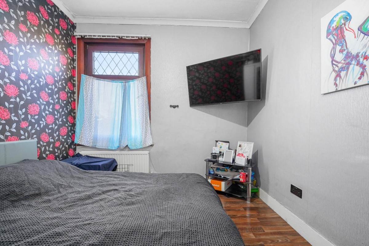 Westwood Road, Ilford, IG3