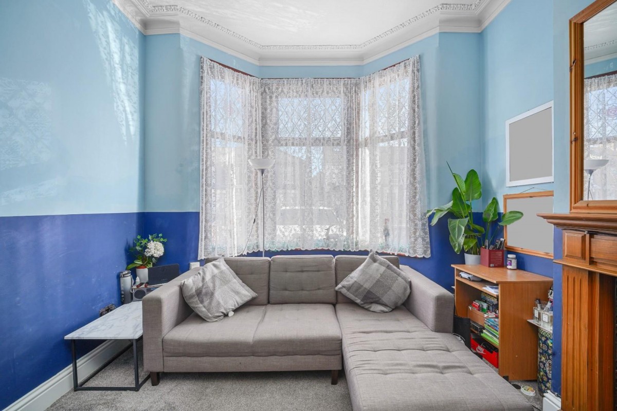 Westwood Road, Ilford, IG3