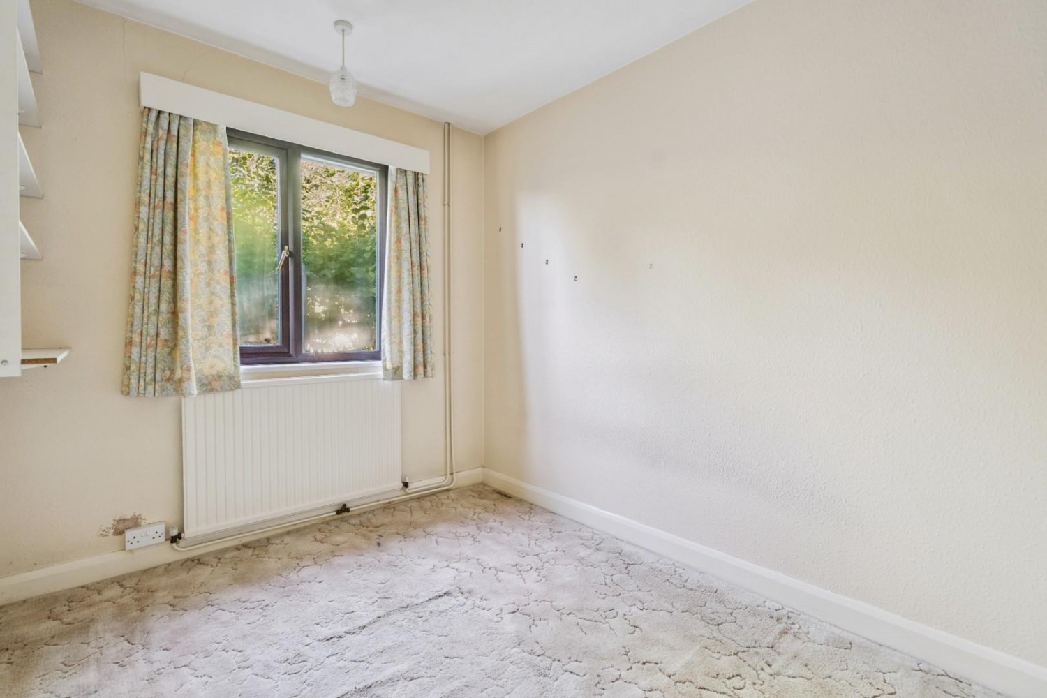 Lycrome Road, Lye Green, Chesham, Buckinghamshire, HP5 3LQ