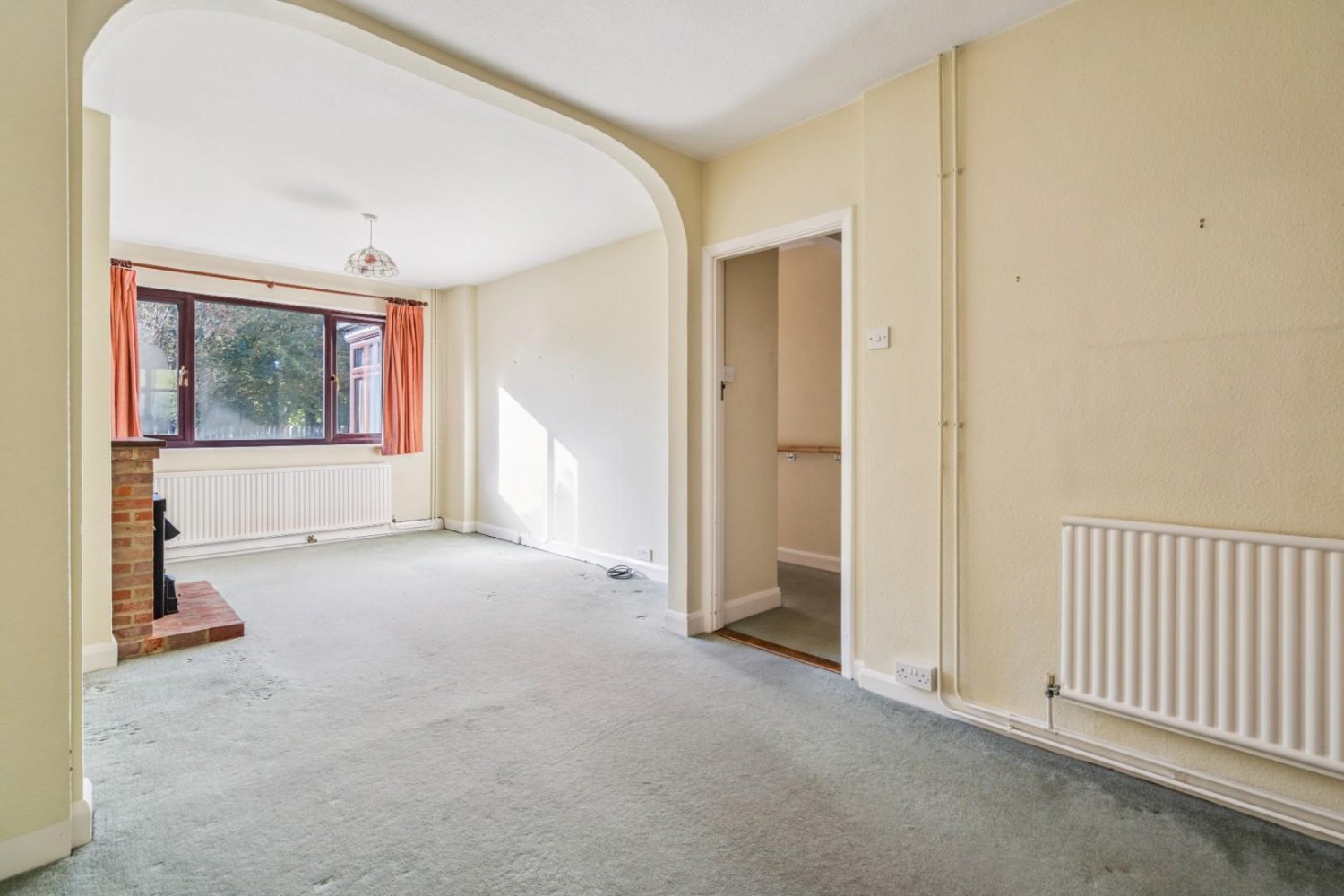 Lycrome Road, Lye Green, Chesham, Buckinghamshire, HP5 3LQ