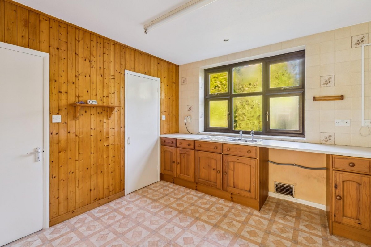 Lycrome Road, Lye Green, Chesham, Buckinghamshire, HP5 3LQ