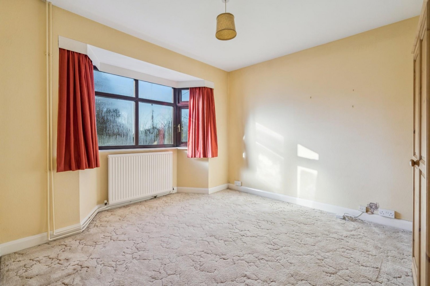 Lycrome Road, Lye Green, Chesham, Buckinghamshire, HP5 3LQ