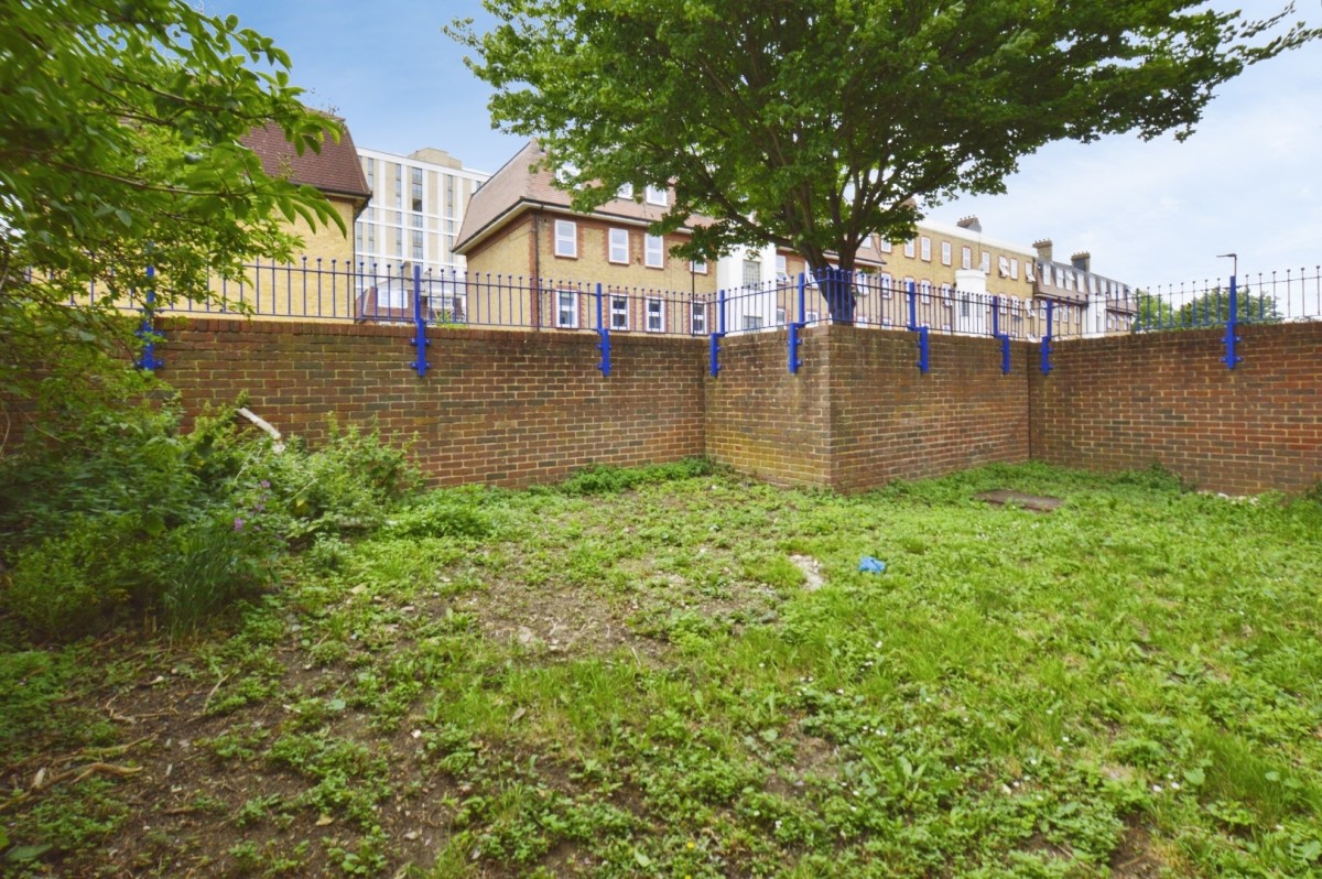 Milner Road, London