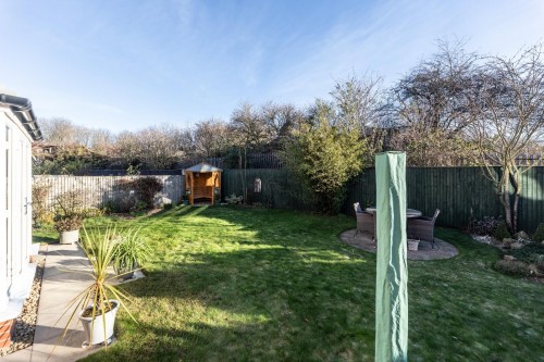 Netherwood Avenue, Castleford