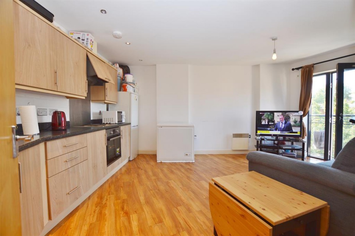 Woodmill Road, Hackney, London, E5 9GB