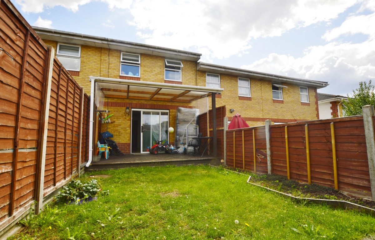 Cow Leaze, Beckton, E6 6WX