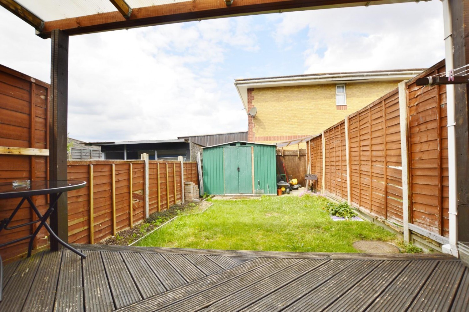 Cow Leaze, Beckton, E6 6WX