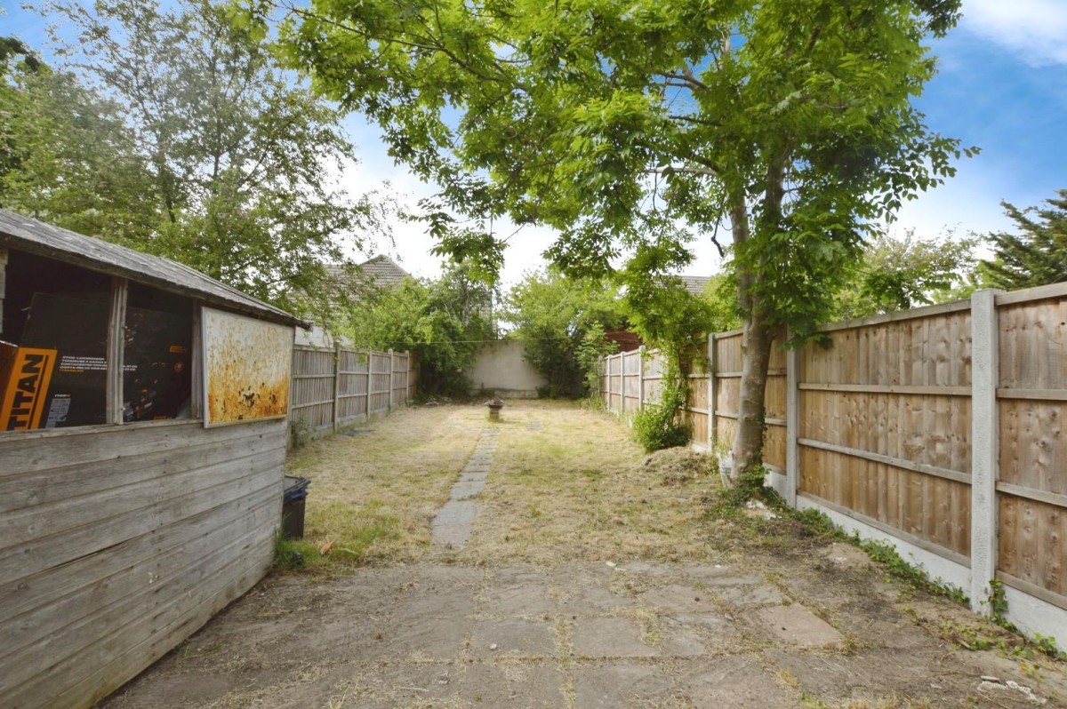 Eastern Avenue, Ilford