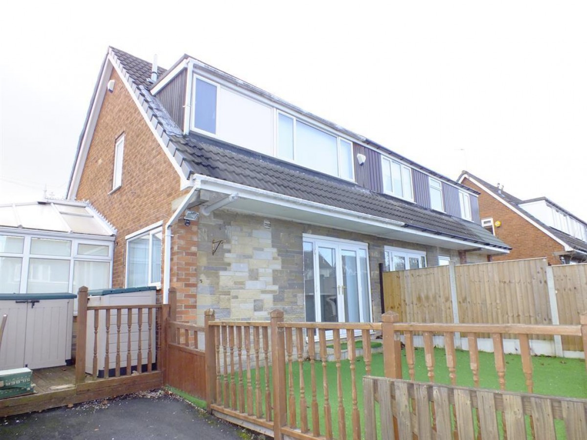 Heathfield Walk, Adel, Leeds, LS16 7QQ