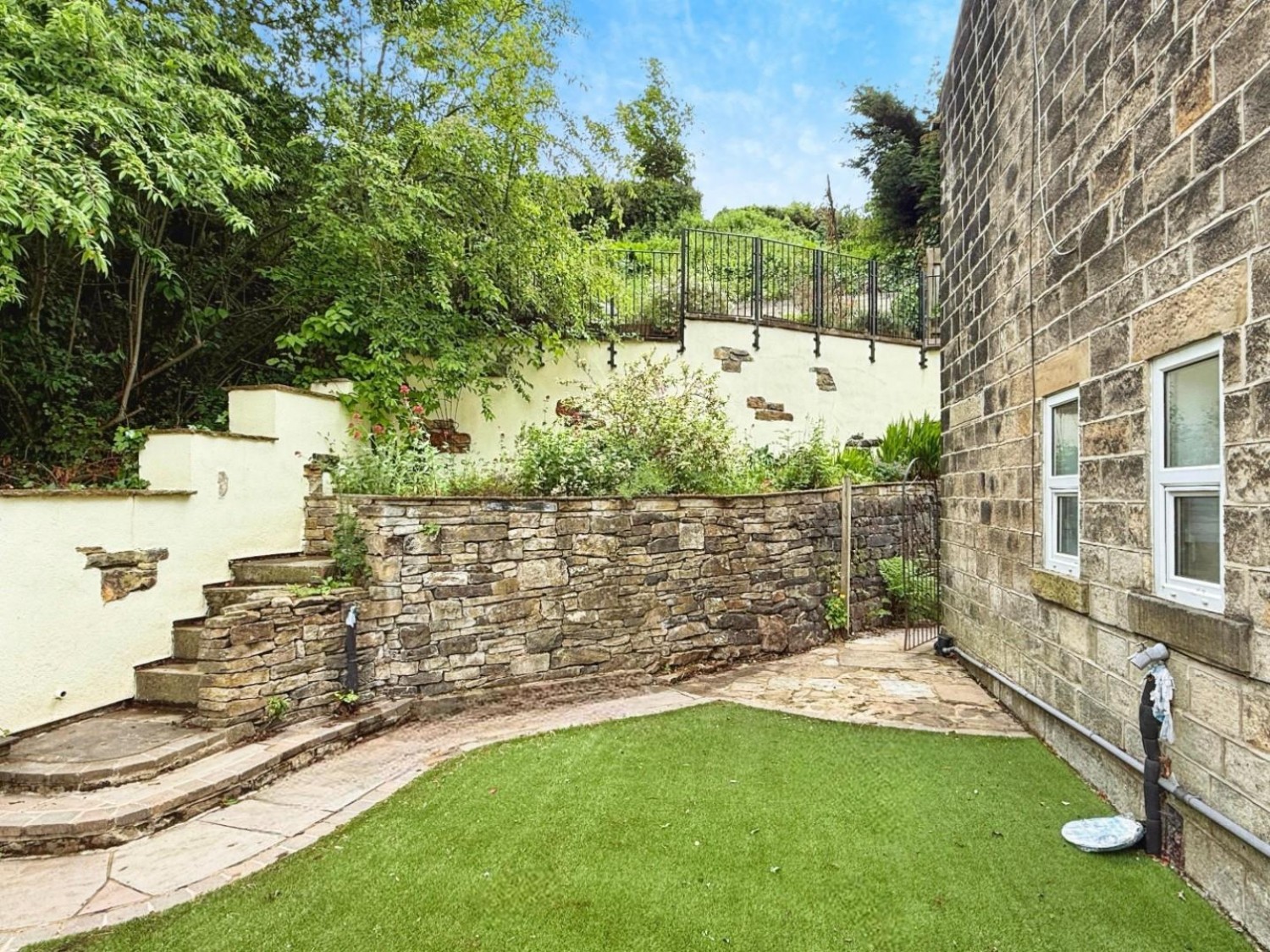 Town Street, Rodley, Leeds