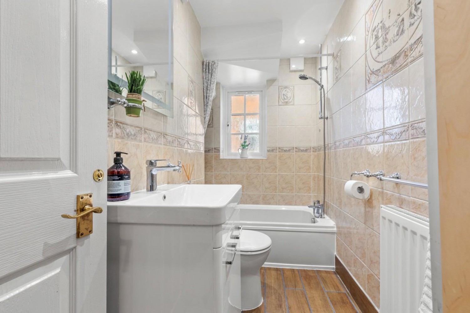 Chestnut Lane, Amersham, Buckinghamshire, HP6 6EP