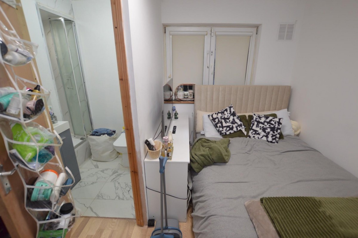 Ripon Gardens, Ilford, IG1 3SL