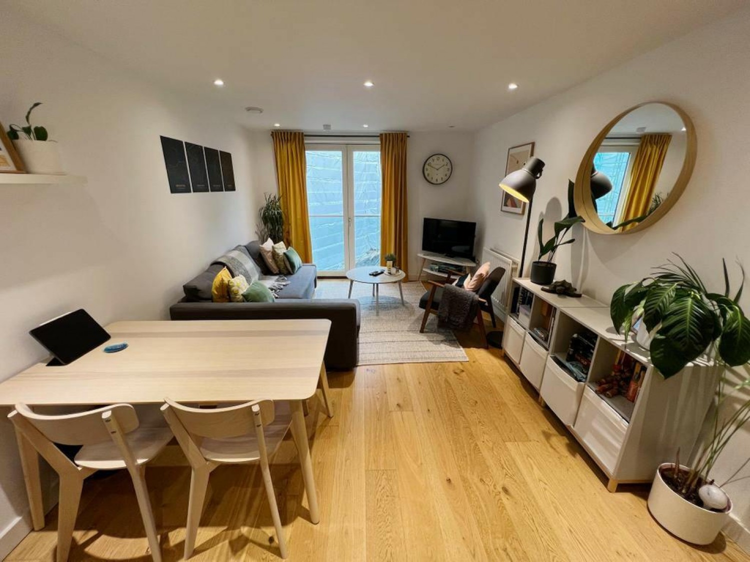 Devizes Street, London, N1