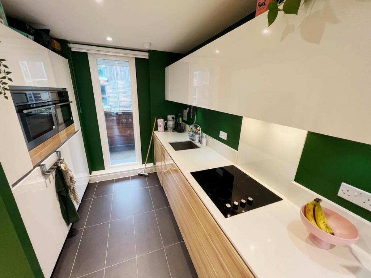 Devizes Street, London, N1