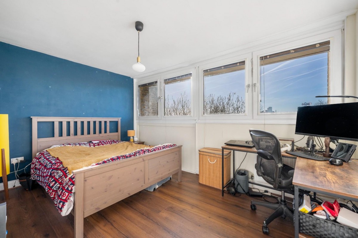 Tottenham Road, London, N1