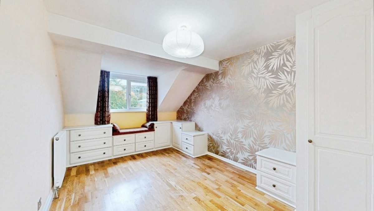 Old Bridge Rise, Ilkley, LS29