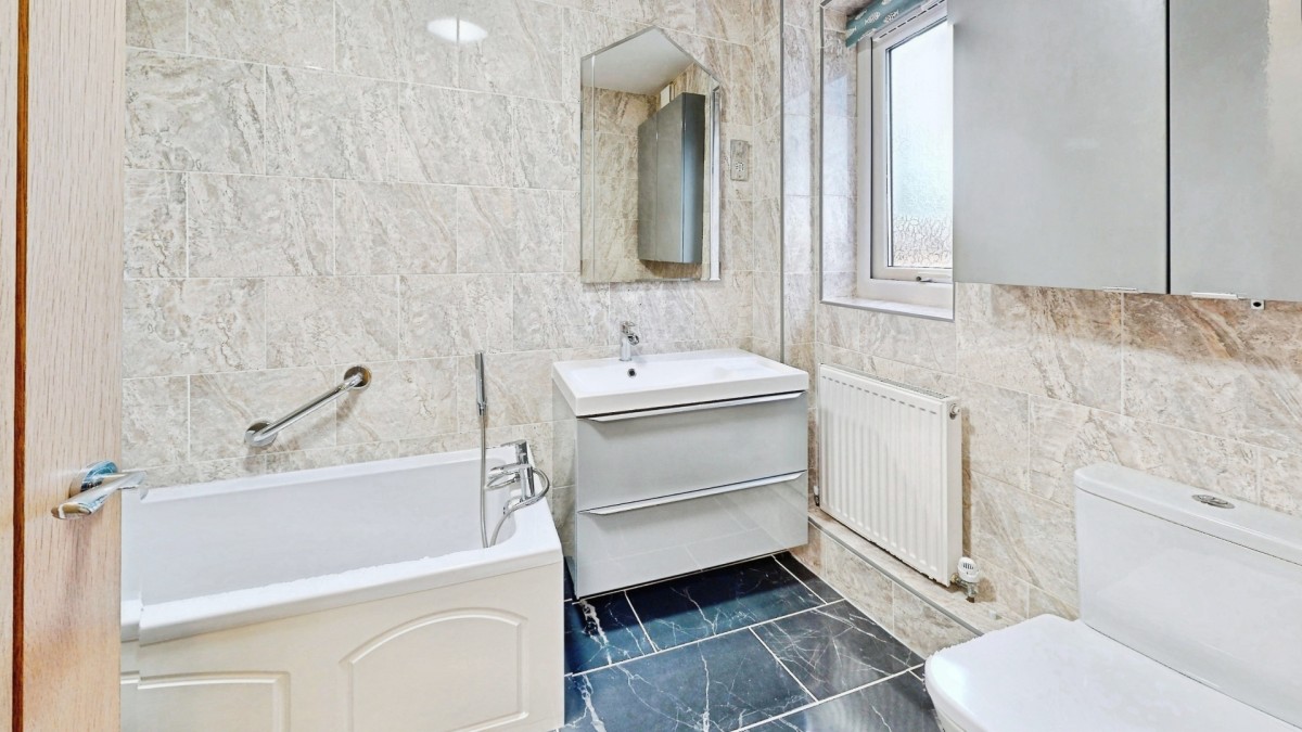 Old Bridge Rise, Ilkley, LS29