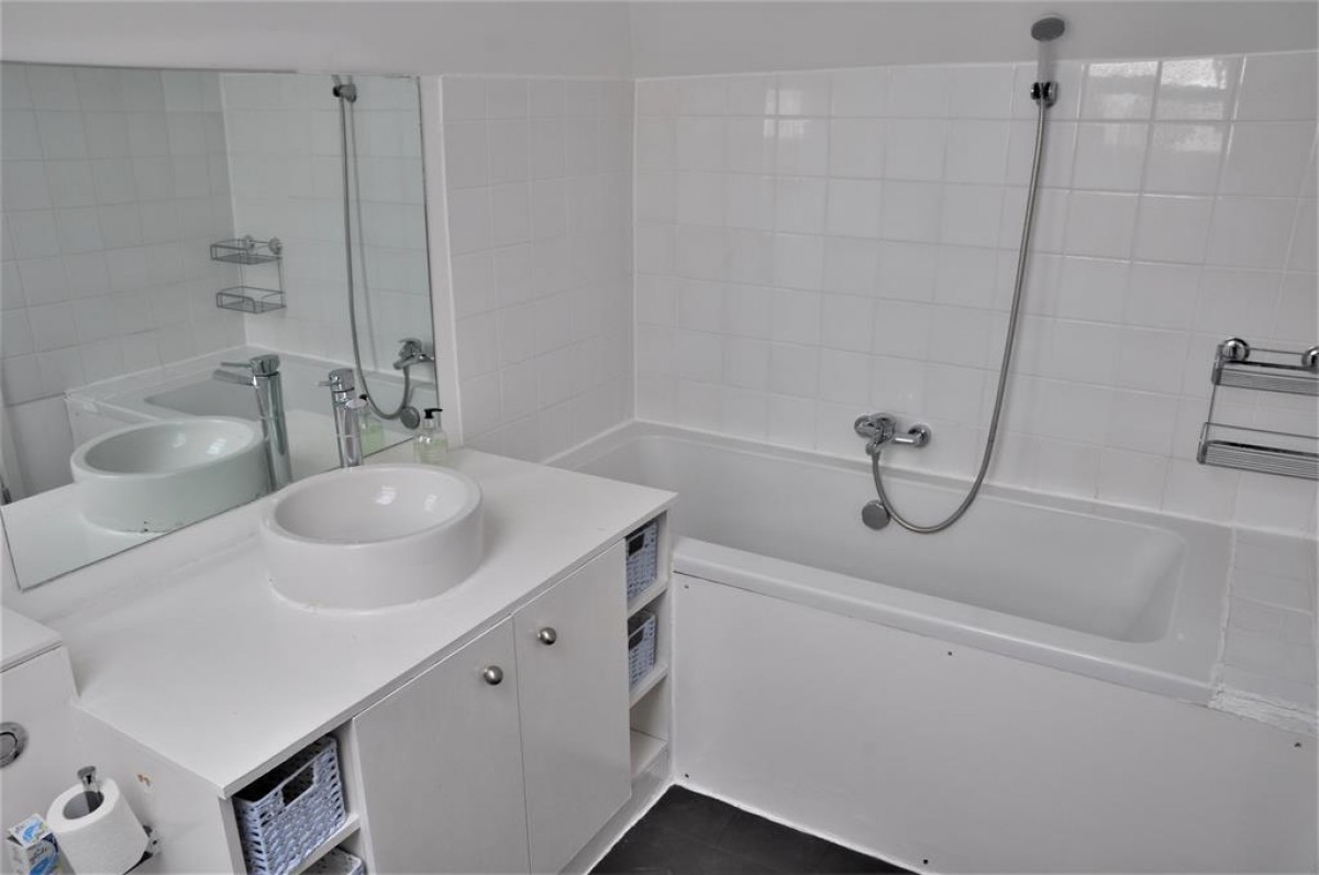 Hindes Road , Harrow , HA1 1SQ