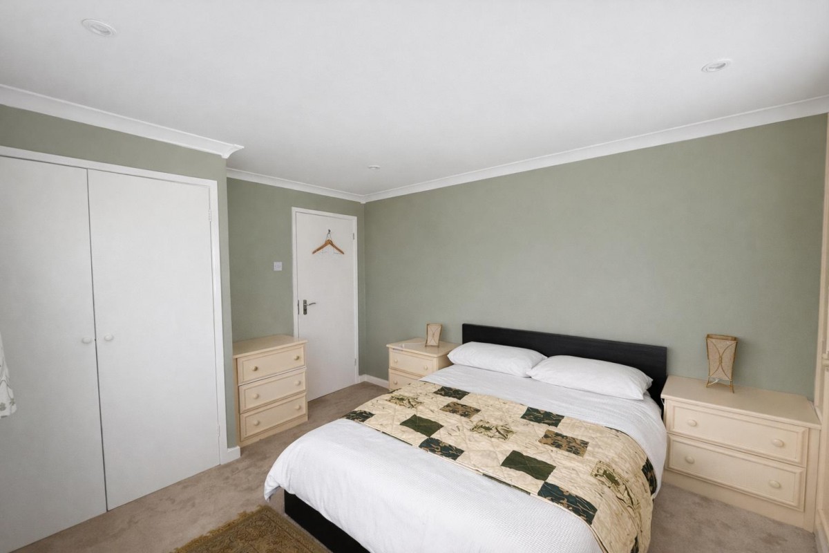 Cleveland Gardens, Worcester Park