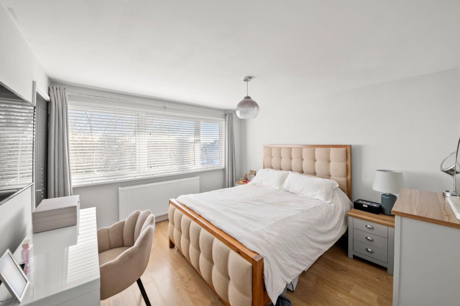 Forris Avenue, Hayes