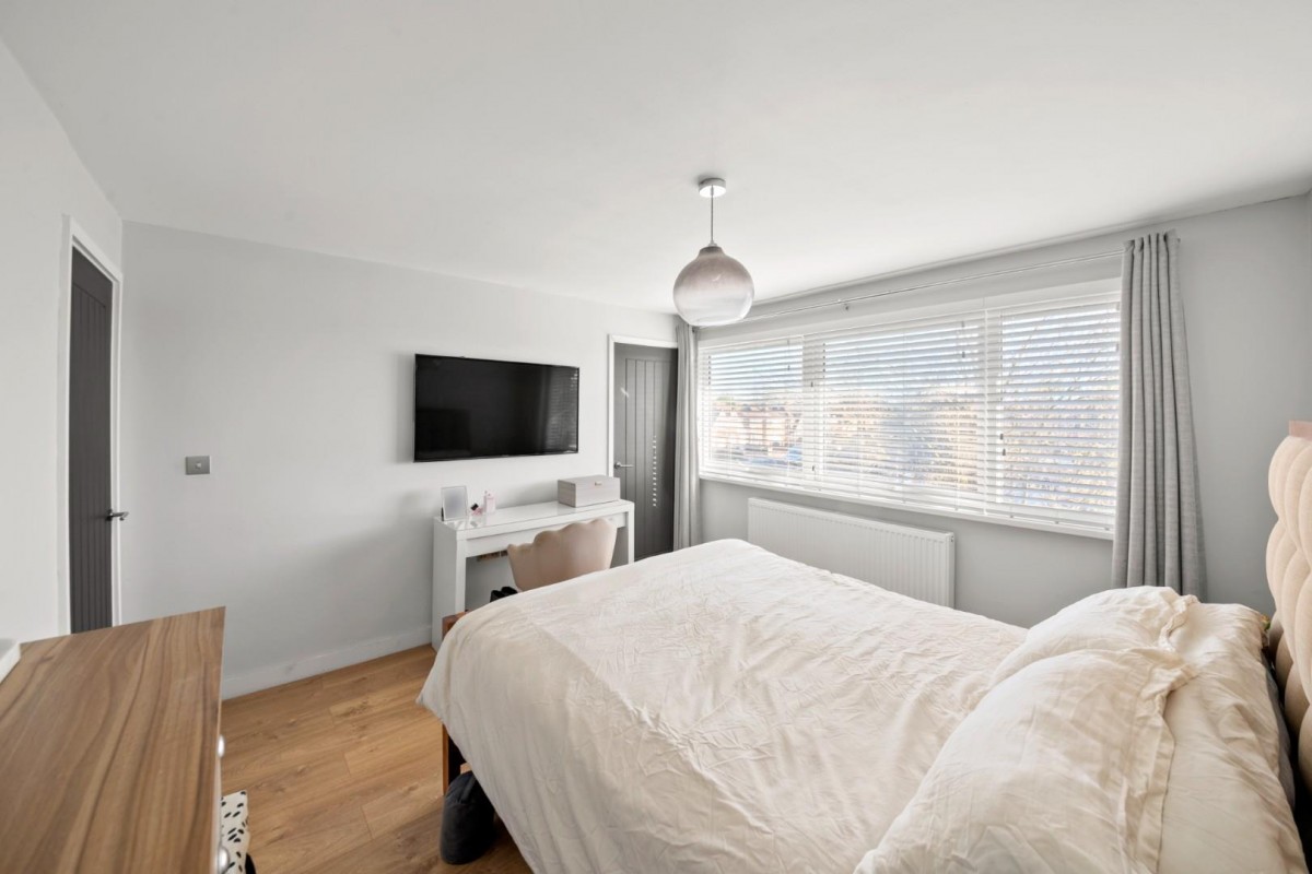 Forris Avenue, Hayes