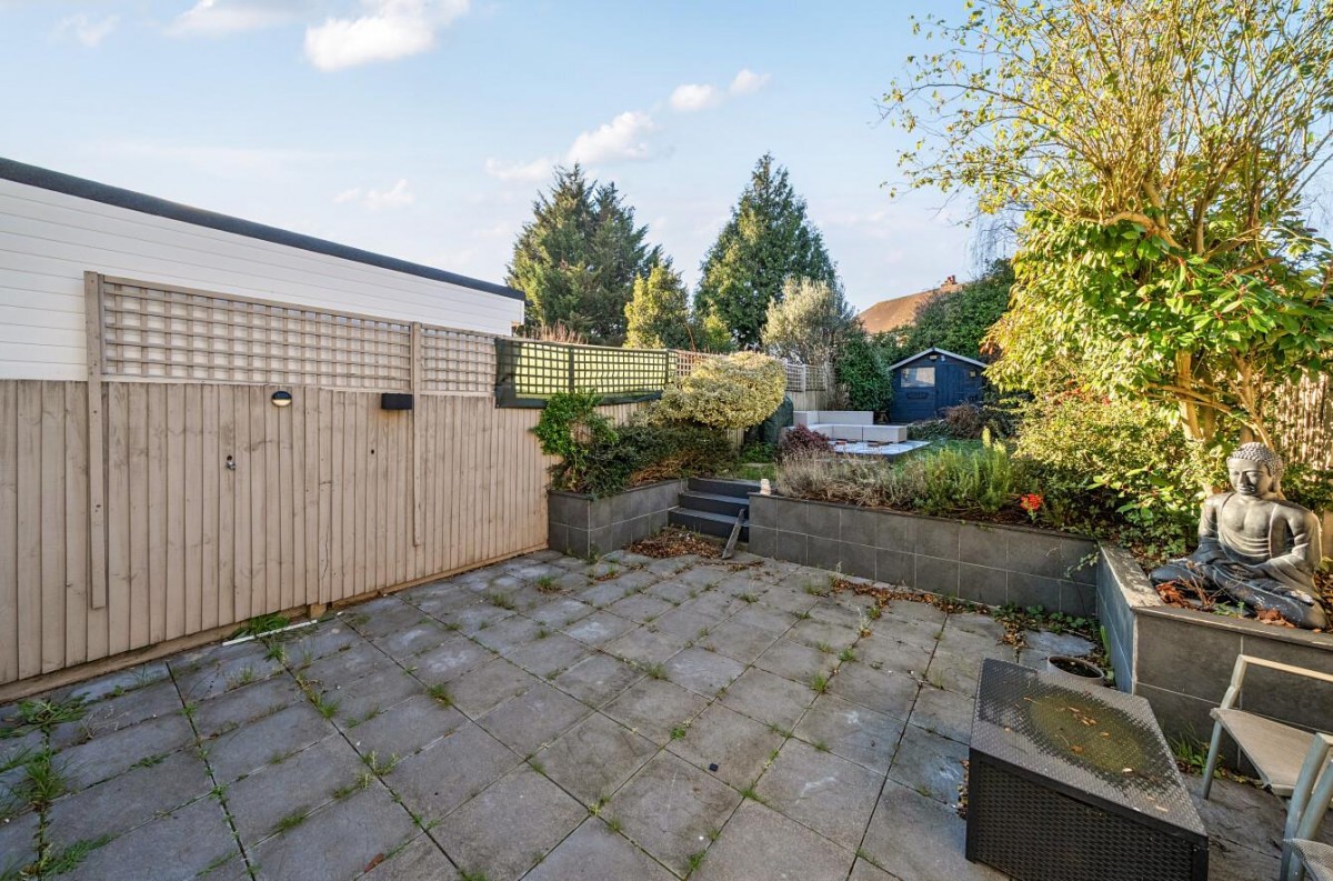 Paston Crescent, London, SE12 9DZ