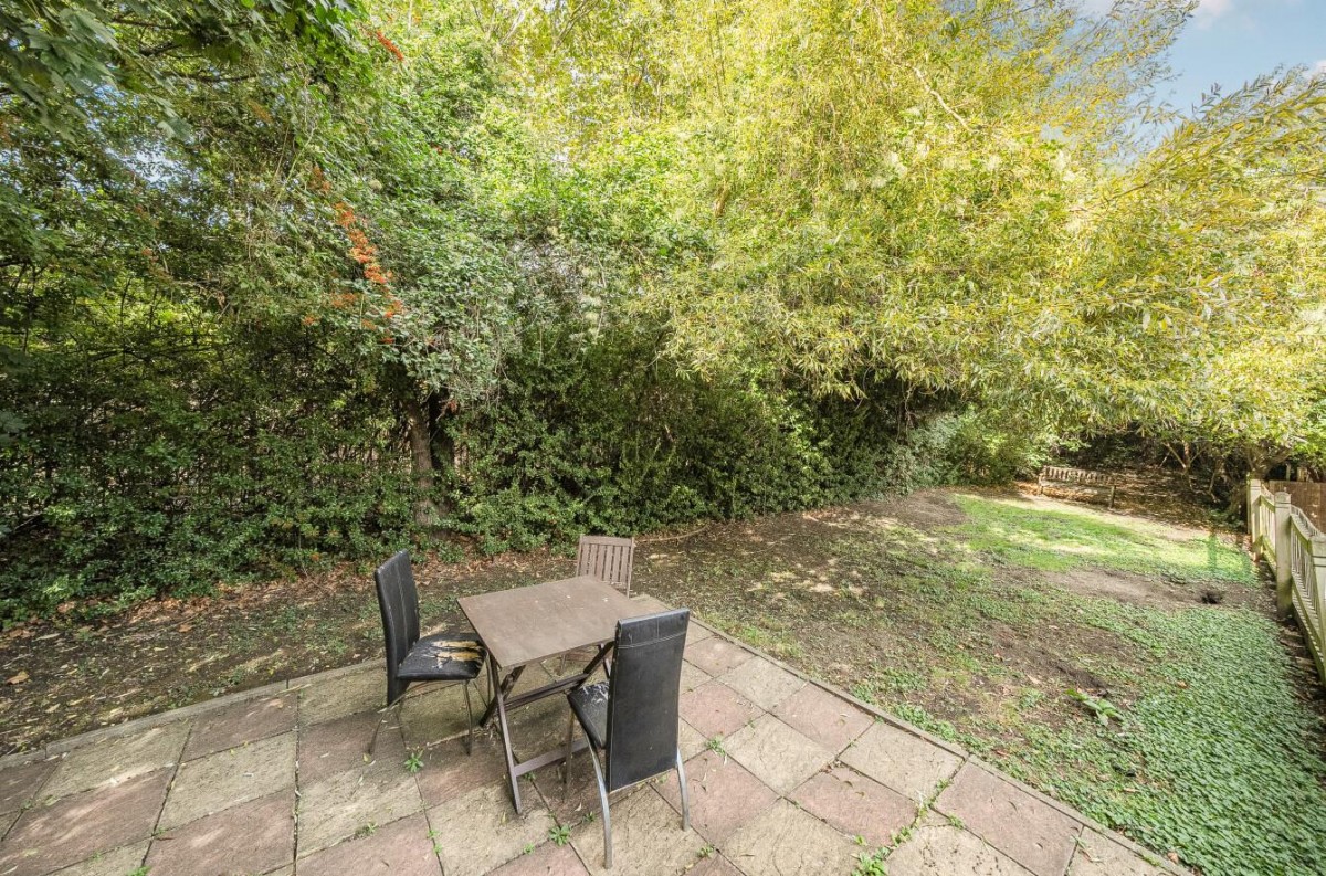 Plough Way, London, SE16 7AD