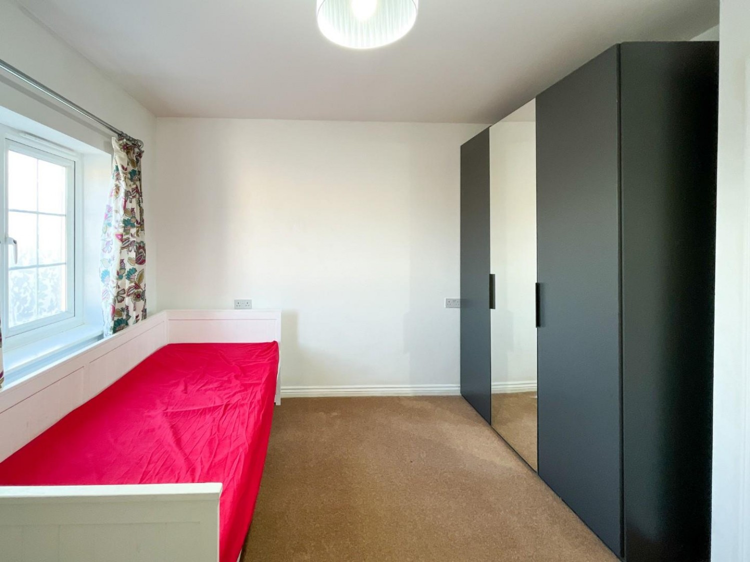 Highfield Chase, Dewsbury