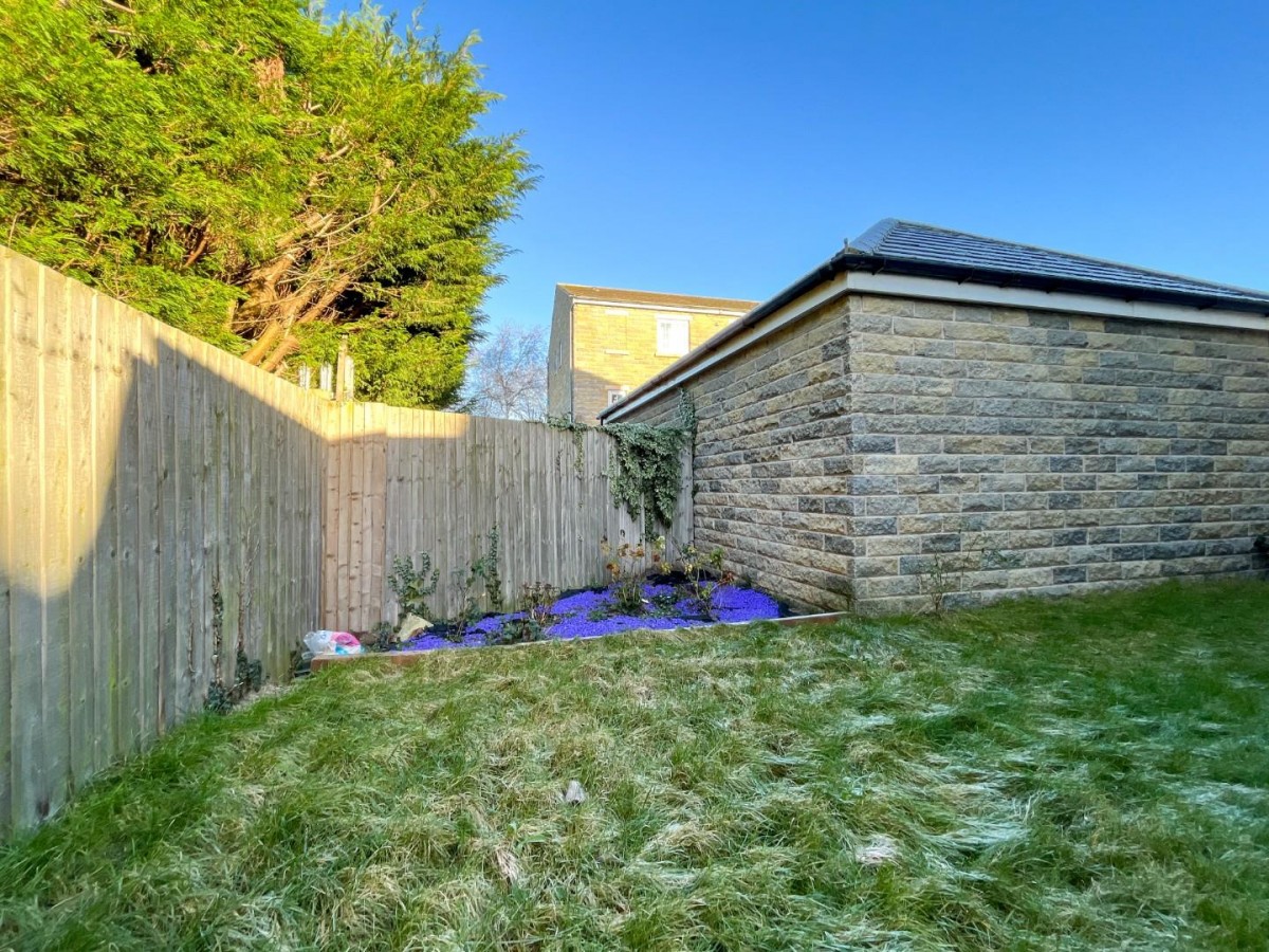 Highfield Chase, Dewsbury