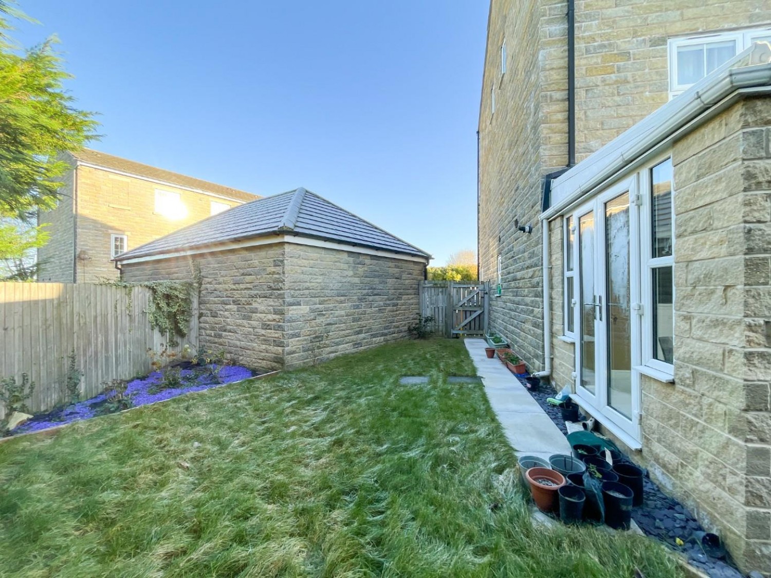 Highfield Chase, Dewsbury