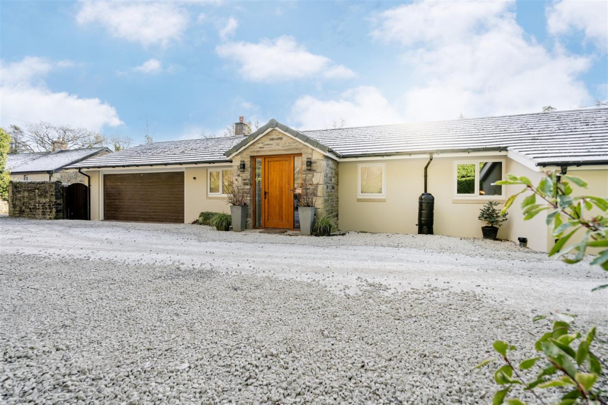 Flasby Garth, Flasby