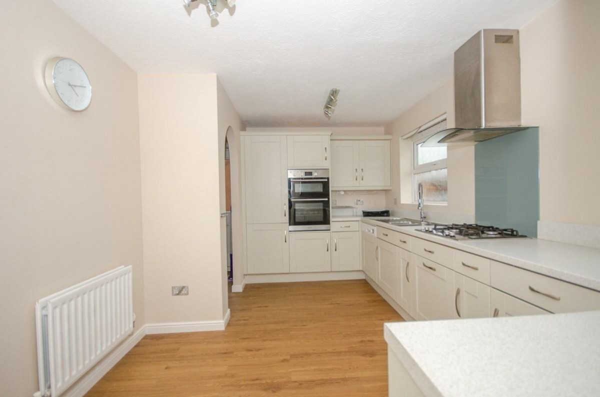 Pinkers Mead, Emersons Green, Bristol, Bs16 7EJ