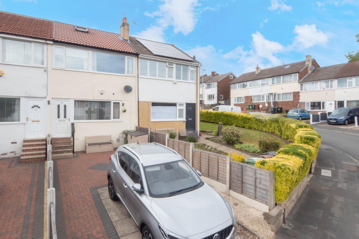Somerdale Close, Bramley, LS13 4RZ