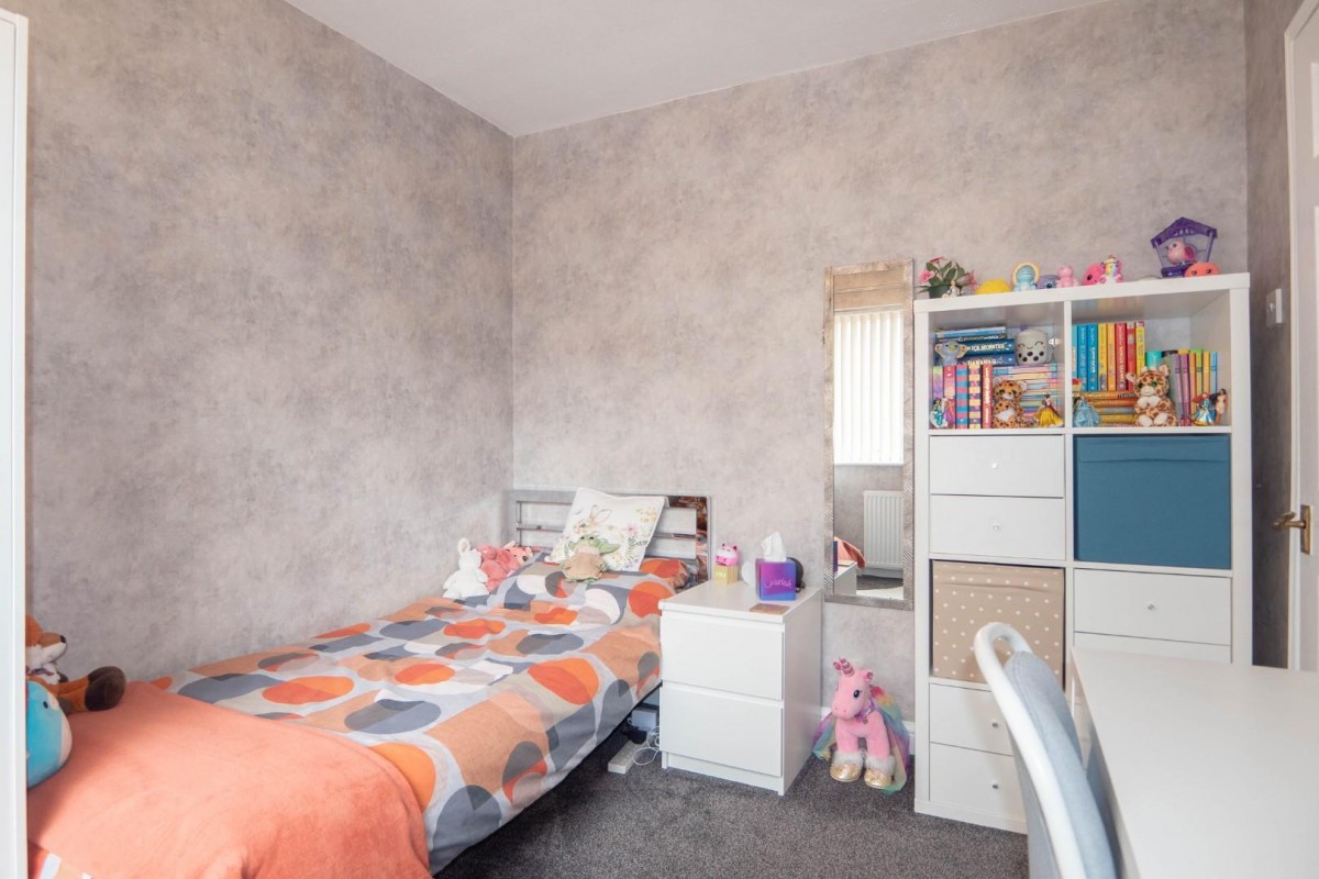 Somerdale Close, Bramley, LS13 4RZ