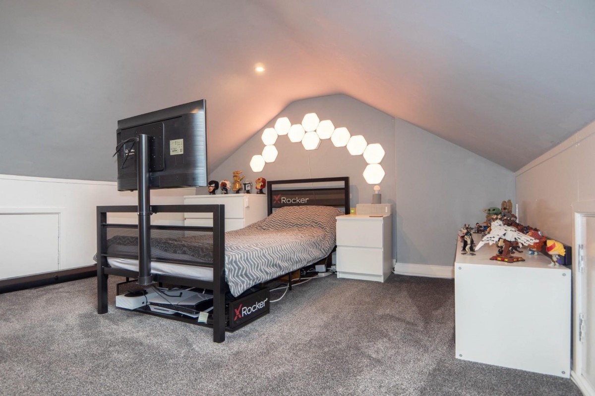 Somerdale Close, Bramley, LS13 4RZ