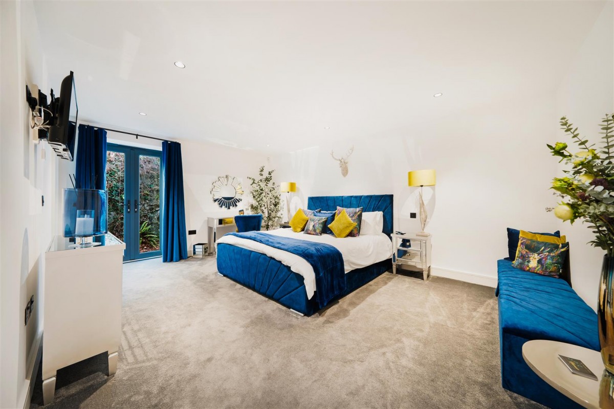 The Woodlands Estate, Cheddar