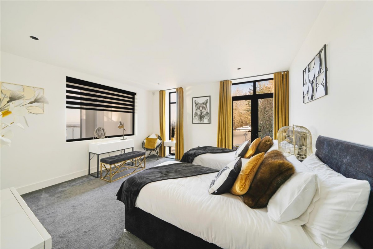 The Woodlands Estate, Cheddar