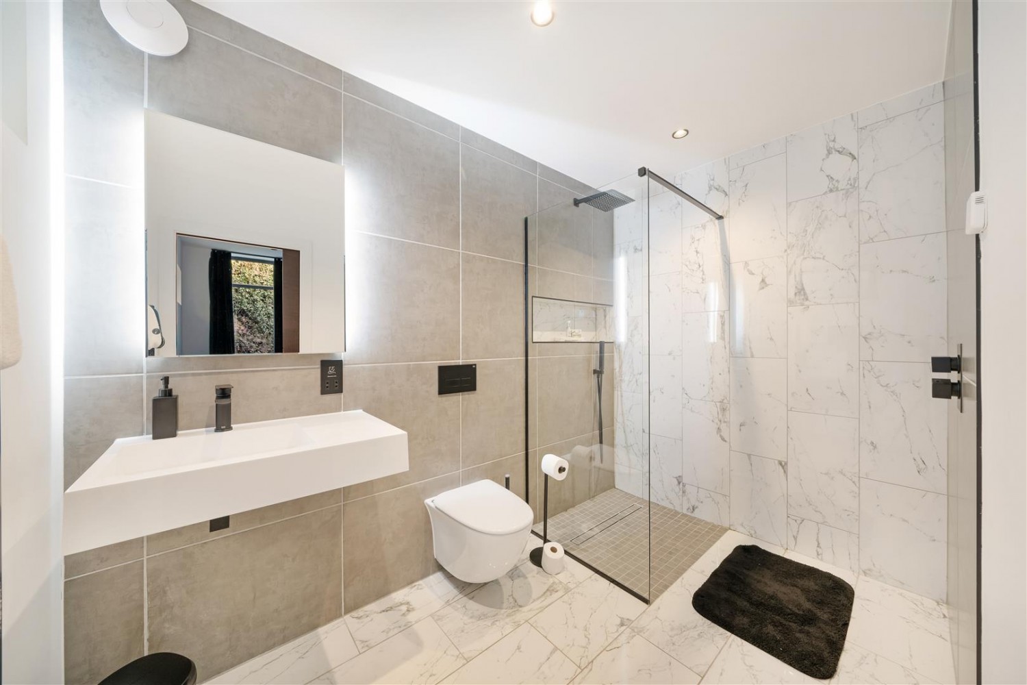 The Woodlands Estate, Cheddar