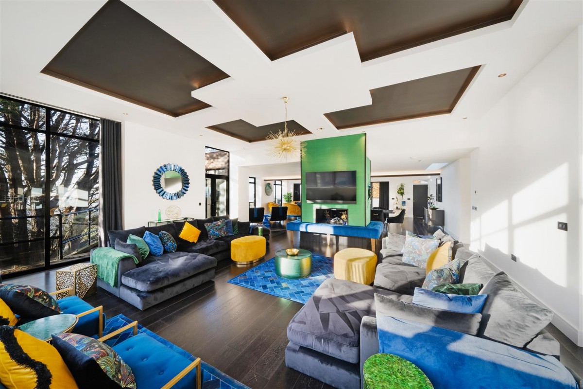 The Woodlands Estate, Cheddar