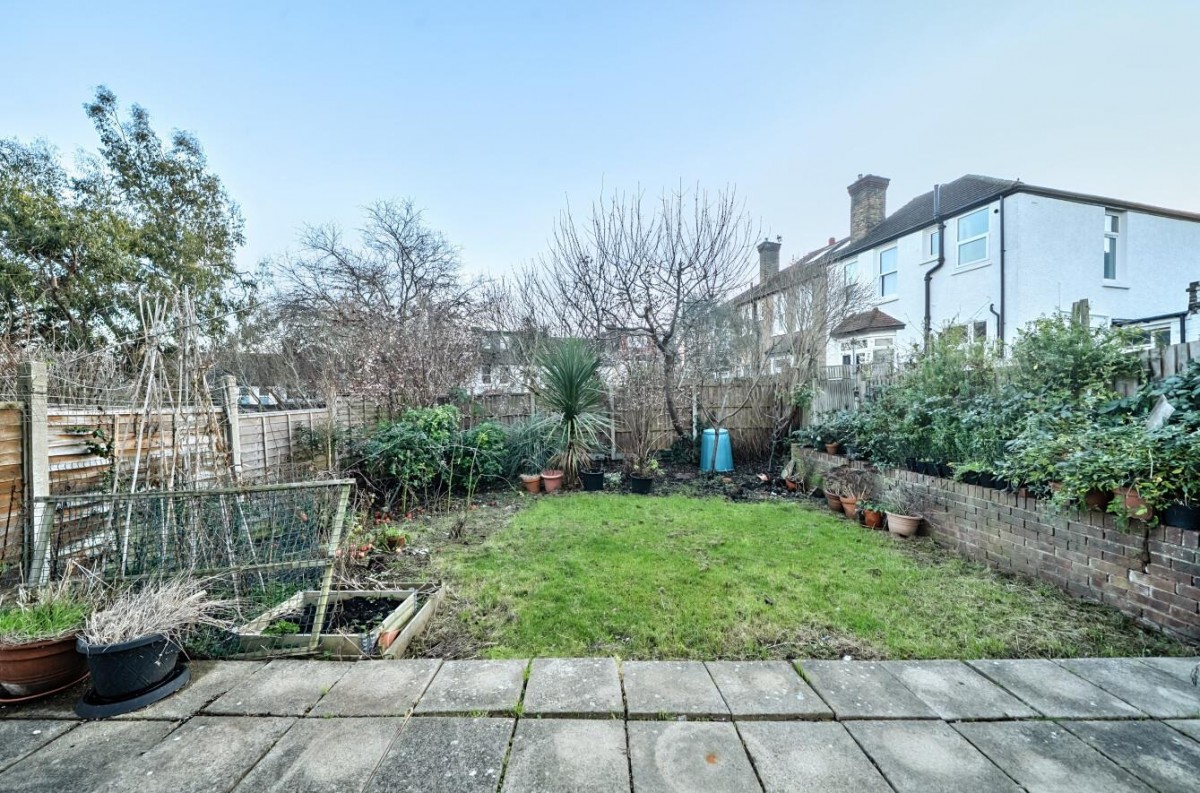 Casslee Road, London, SE6 4XH