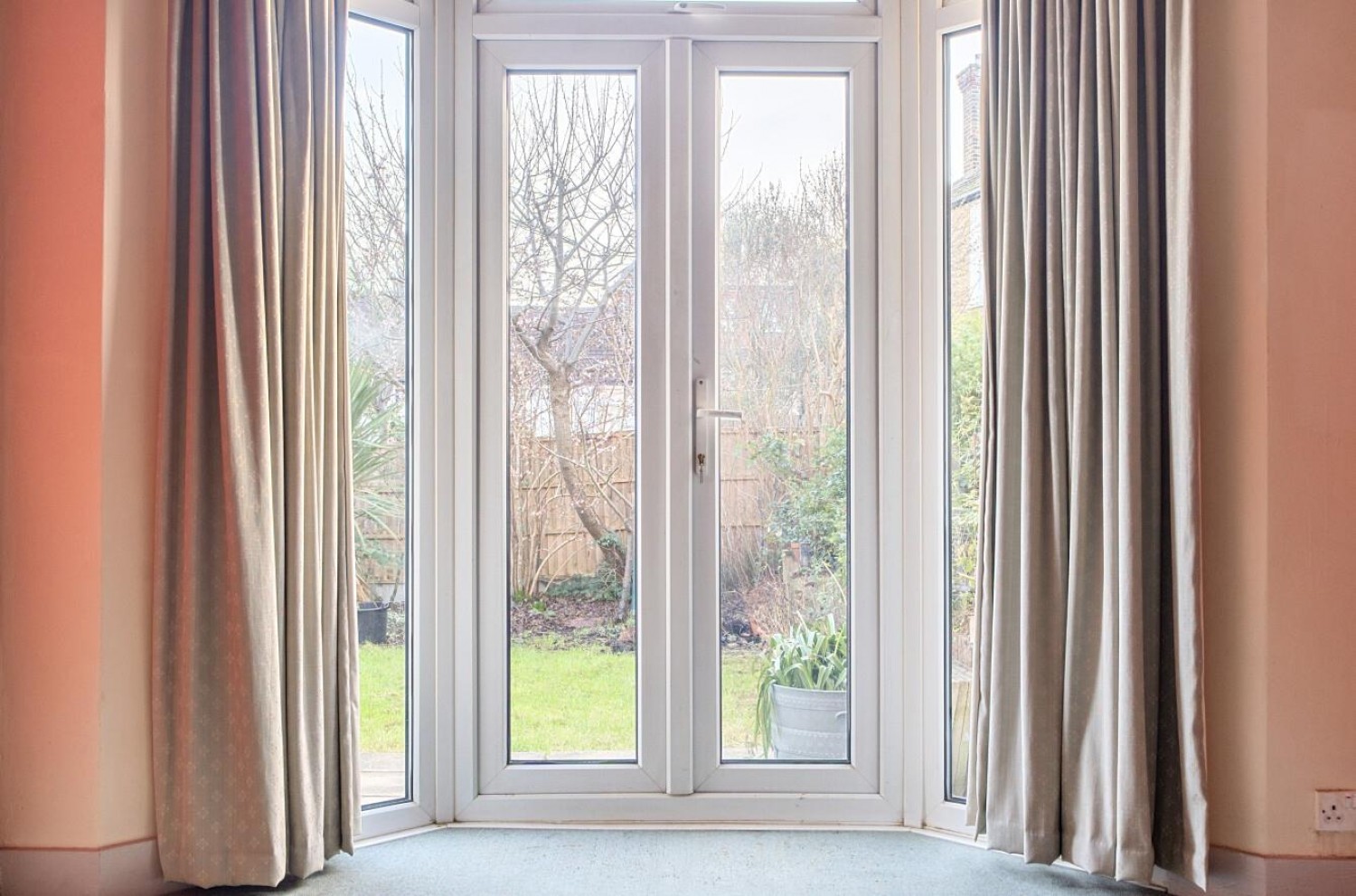 Casslee Road, London, SE6 4XH