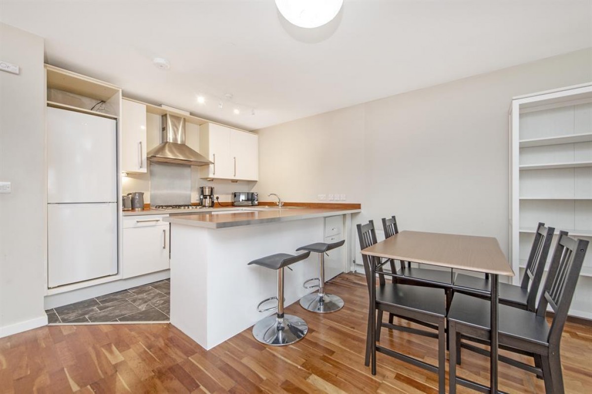 Quaker Street, Shoreditch, E1