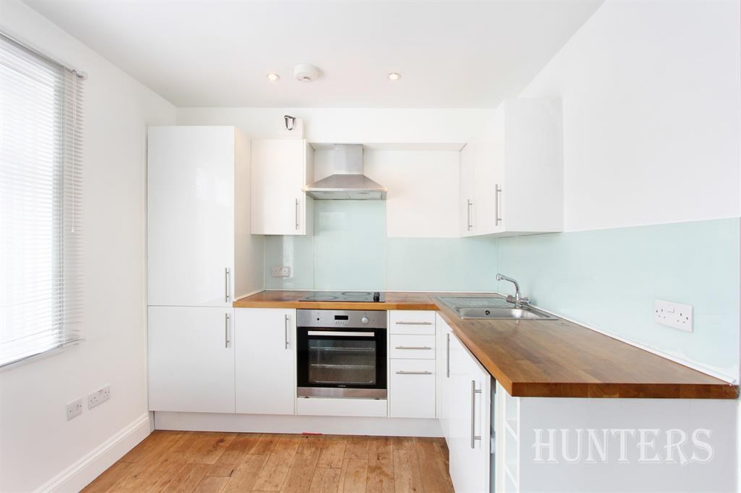 Knatchbull Road, London, SE5 9QY