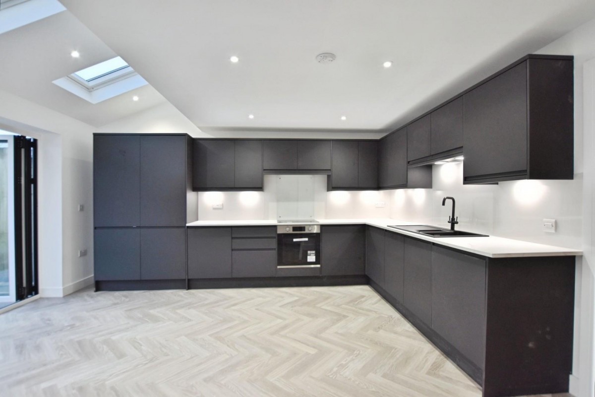 King Georges Road, Bishopsworth