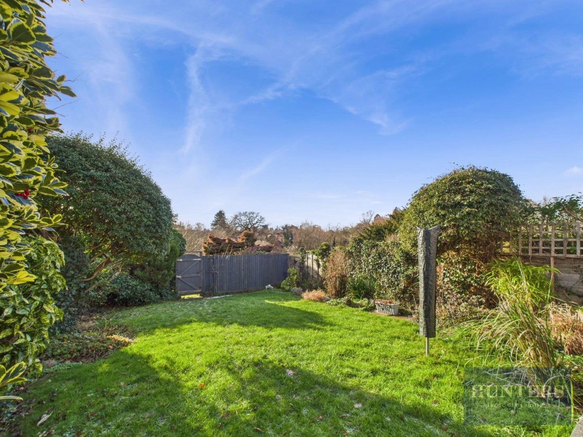 Whittington Road , Benhall, Cheltenham, GL51 6BS