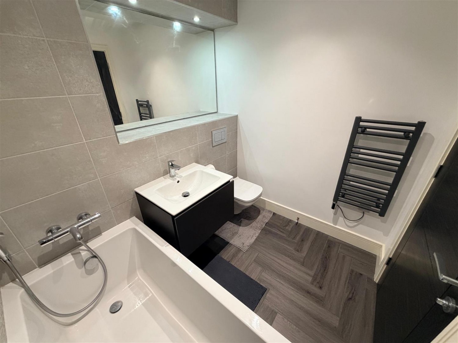 St. Johns Road, Stourbridge, DY8 1FB