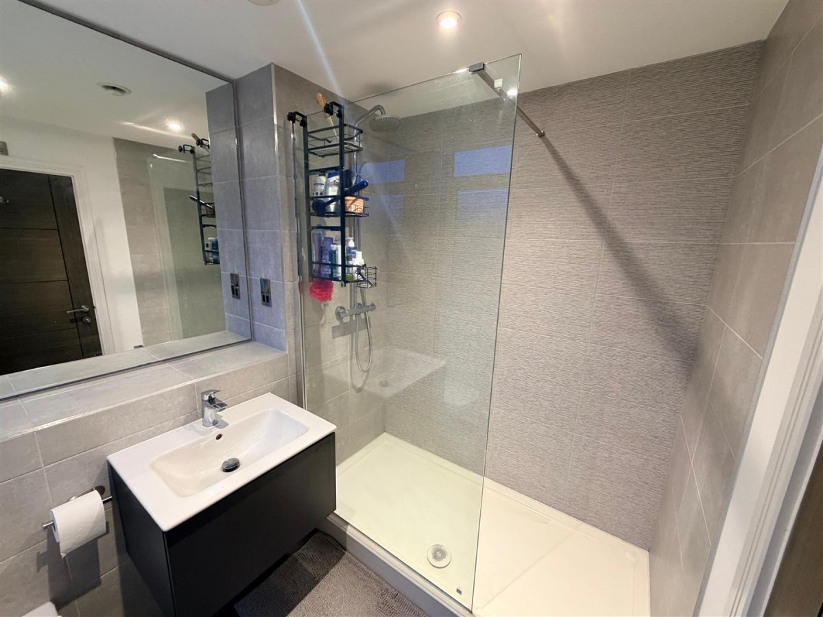 St. Johns Road, Stourbridge, DY8 1FB