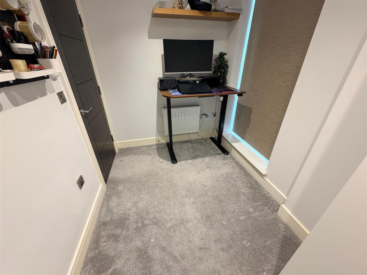 St. Johns Road, Stourbridge, DY8 1FB