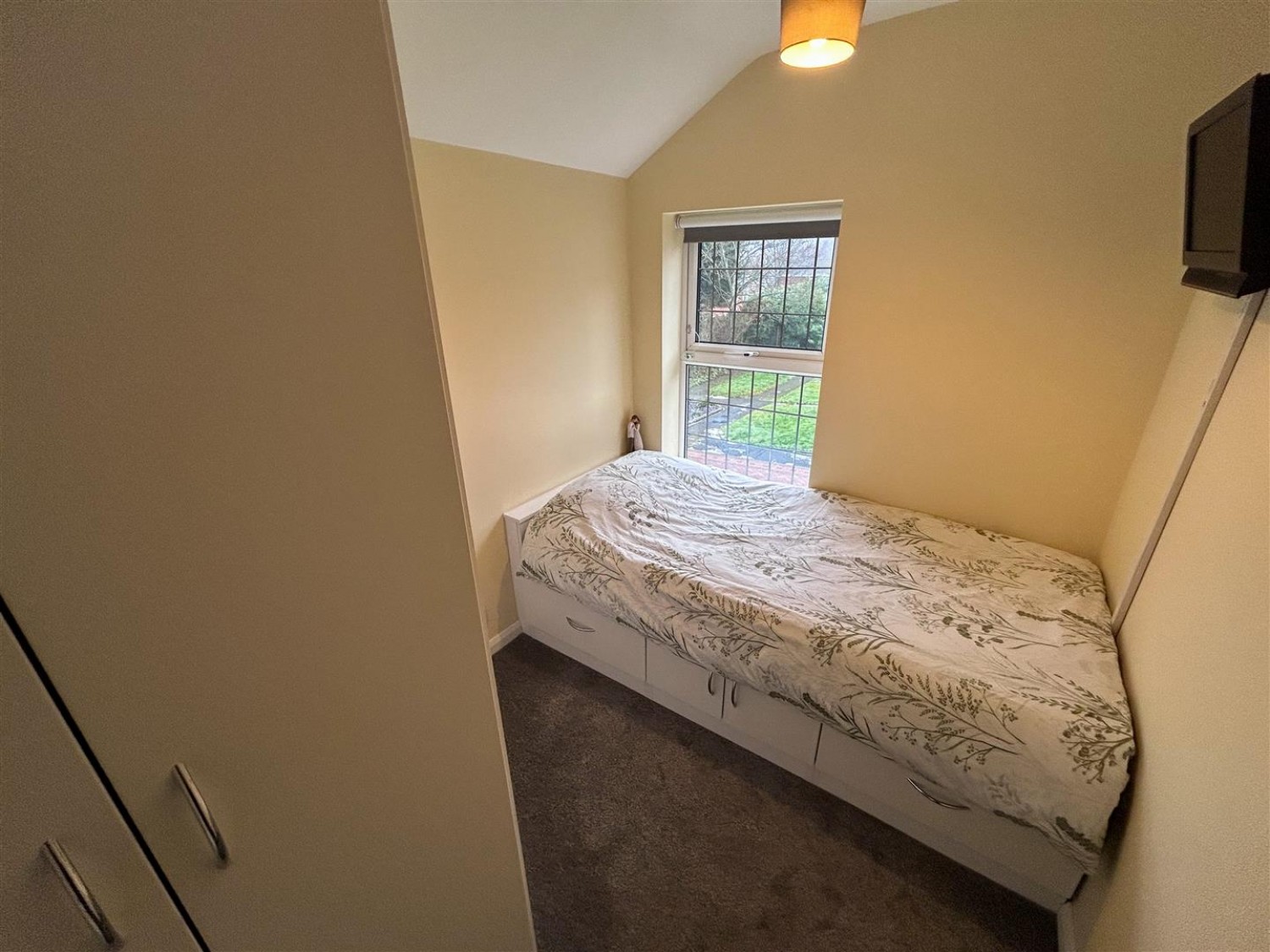 Gayfield Avenue, Brierley Hill, DY5 2SU