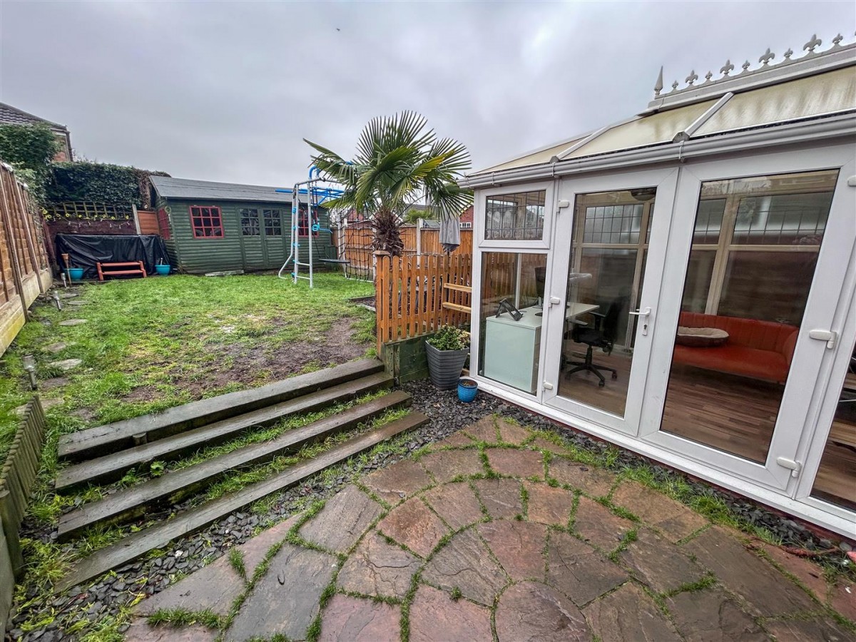 Gayfield Avenue, Brierley Hill, DY5 2SU